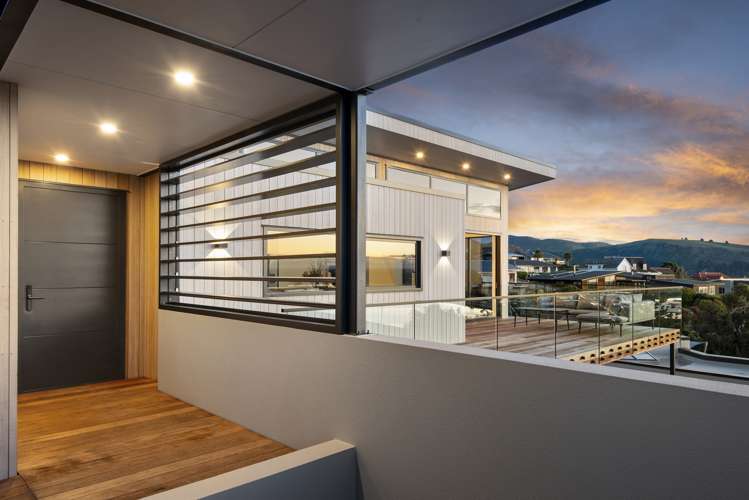 35 Te Awakura Terrace Mount Pleasant_23