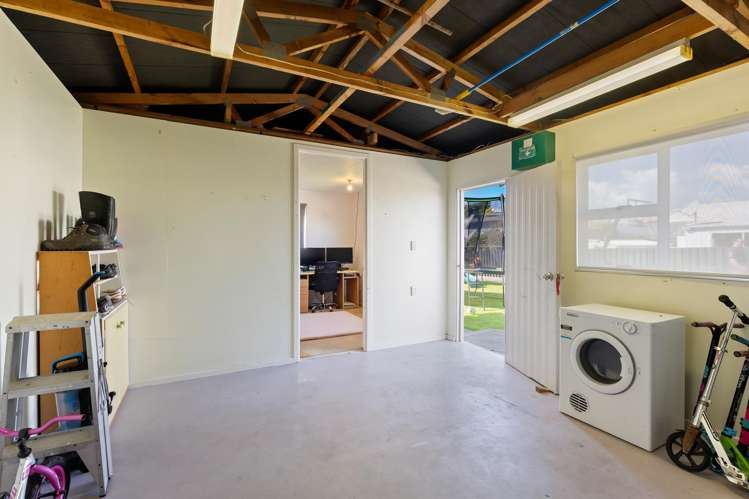 4 Robert McKeen Street Otaki Beach_20