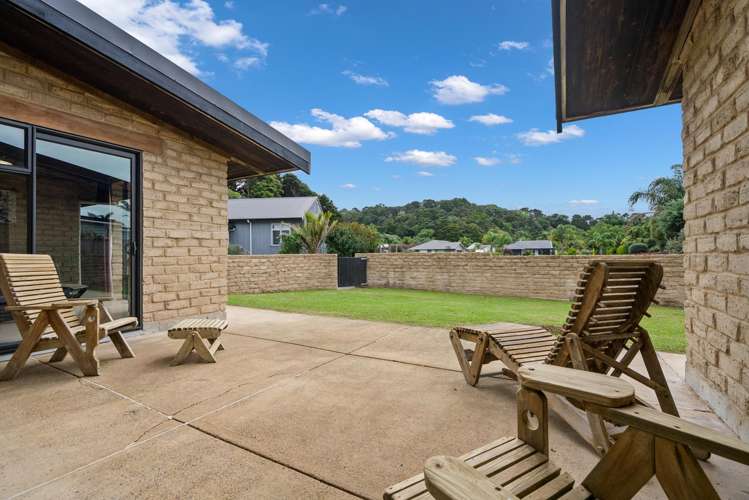 7 Valencia Place Matapouri_24