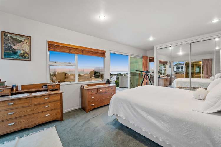 2/21 Eastcliffe Road Castor Bay_11