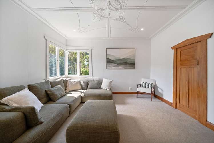 12 Sunshine Avenue Karori_2