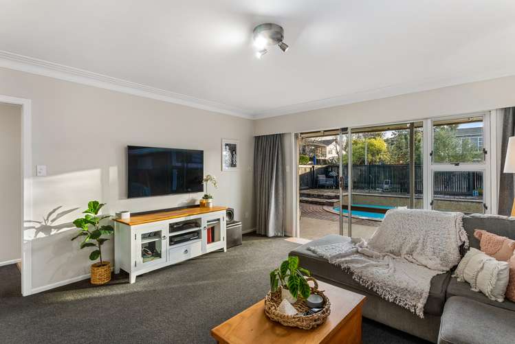 8 Harford Place Pakuranga Heights_3