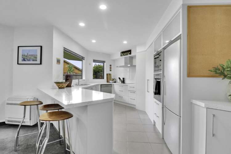 28 Huntingdon Place Avonhead Christchurch City Houses for Sale