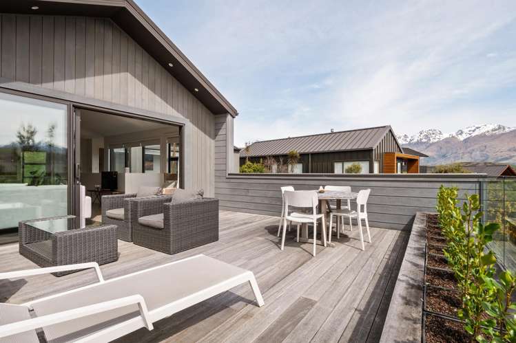 11 McKellar Drive Jacks Point_11