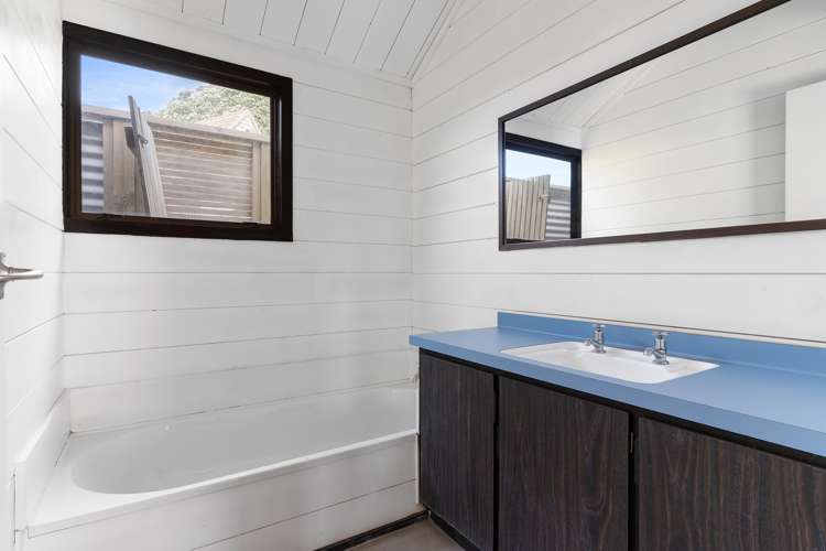 1210 Hikuai Settlement Road Pauanui_14