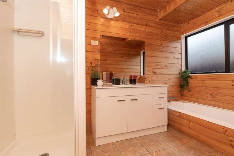 162 Houchens Road Glenview_22