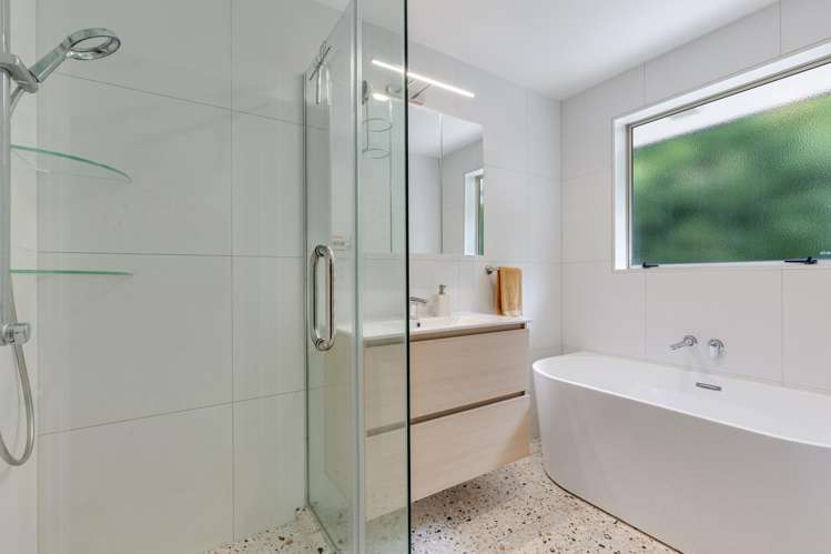 12 Boderg Way East Tamaki_18