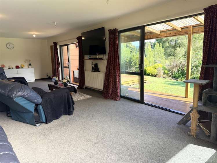 184 Golf Links Road Kaiata_10