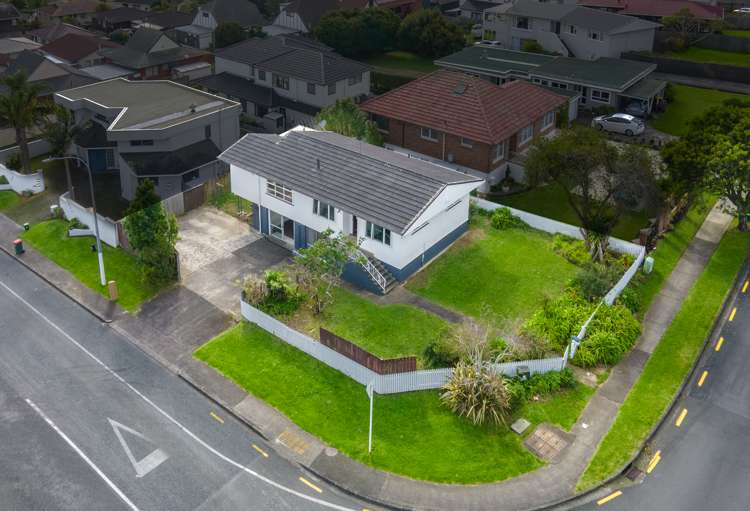 53 Bradbury Road Botany Downs_21