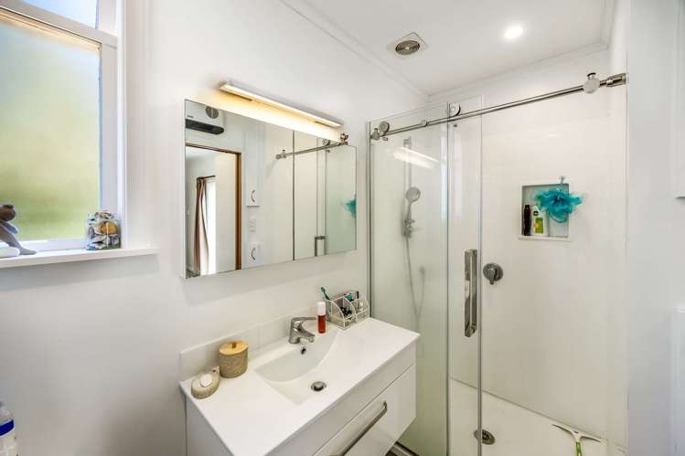 64 Epuni St Lower Hutt_14