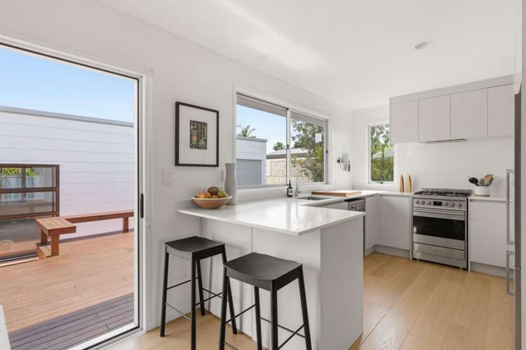 21 Seaspray Drive Mt Maunganui_7