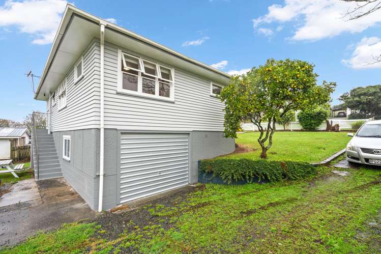 2 Farmer Street Te Kamo_13