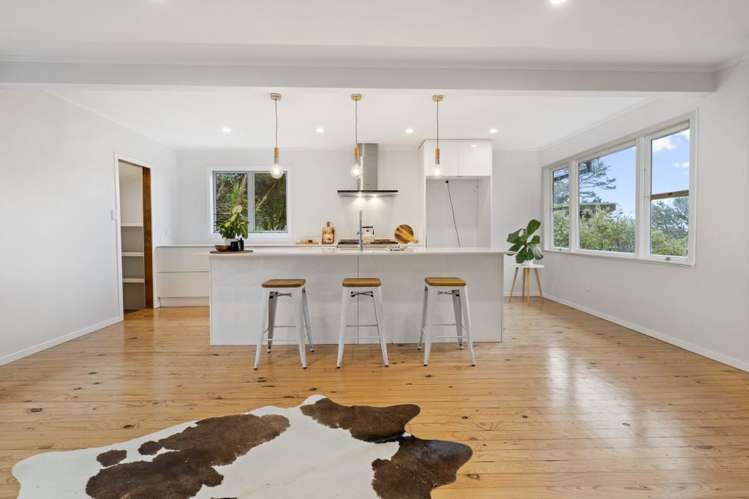 39 & 41 Upland Road Huia_4