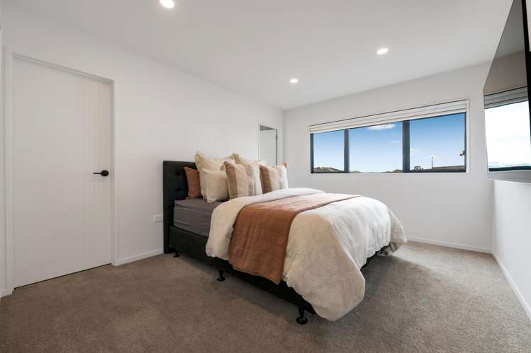 31 Meadowridge Drive Flat Bush_24