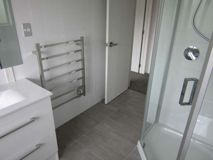 20 Boocock Crescent Orewa_17