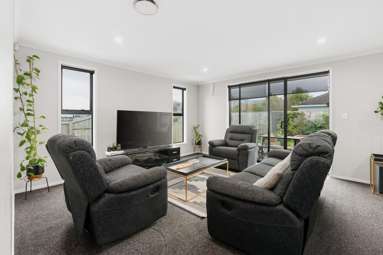 1 Tupaea Place_4