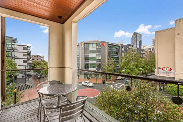 2G/20 Pakenham St East City Centre_20