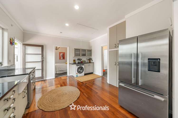 29 Richmond Grove Woburn_15