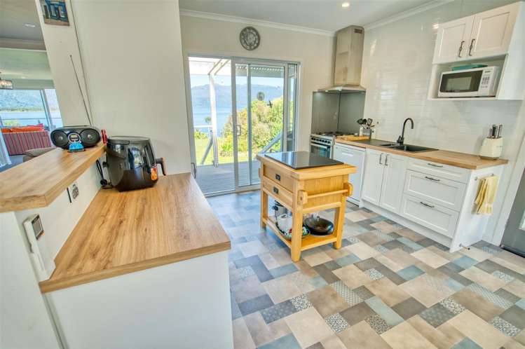 7 Ana Street Moana_13