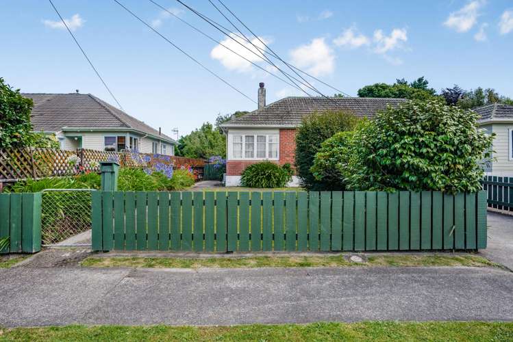 49 Pilcher Crescent Naenae_17