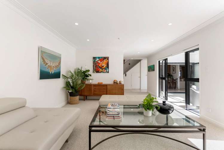 Beach Road Mairangi Bay_8