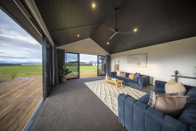60 Takitimu Avenue Te Anau_8