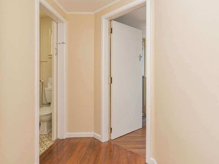 18 Maitland Avenue Stoke_19