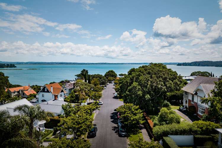 81 Marine Parade Herne Bay_11