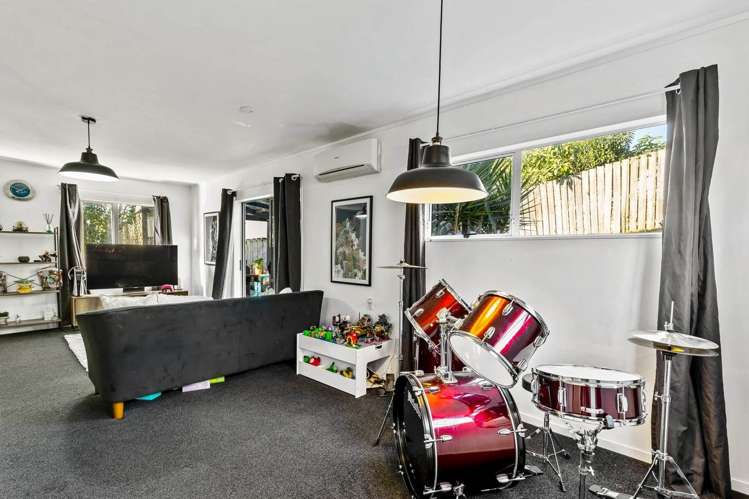 4/24 Eastglen Road Glen Eden_2