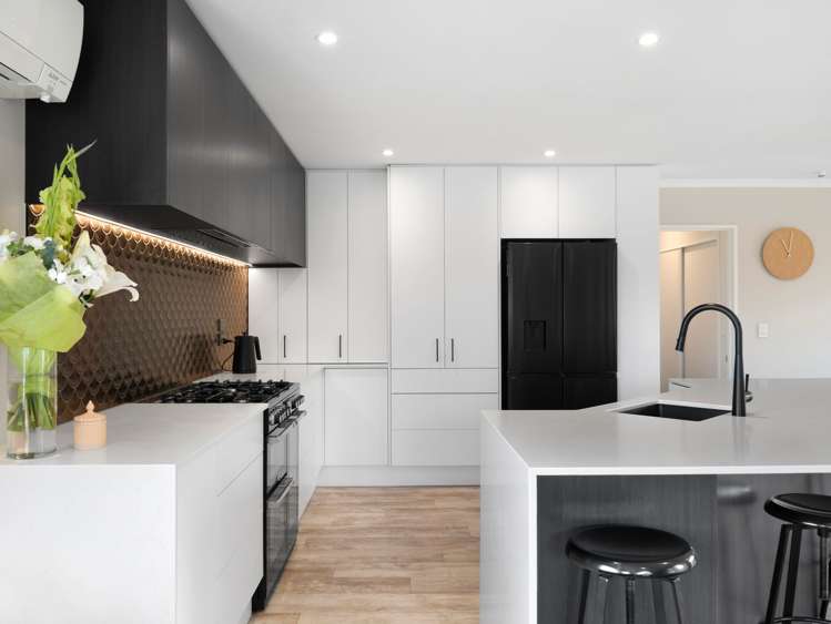 136 Lowes Road_5