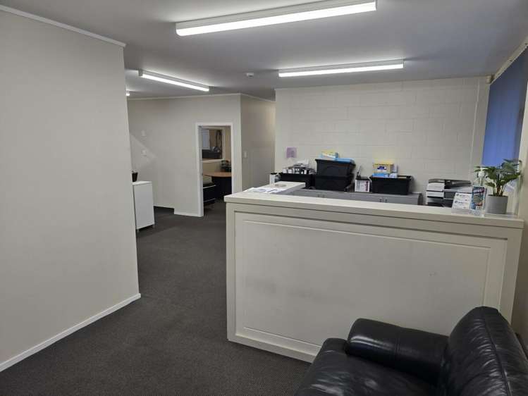 4 - 6 Railway Avenue Upper Hutt_2