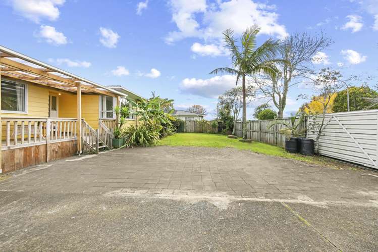 54 Sikkim Crescent Clover Park_19