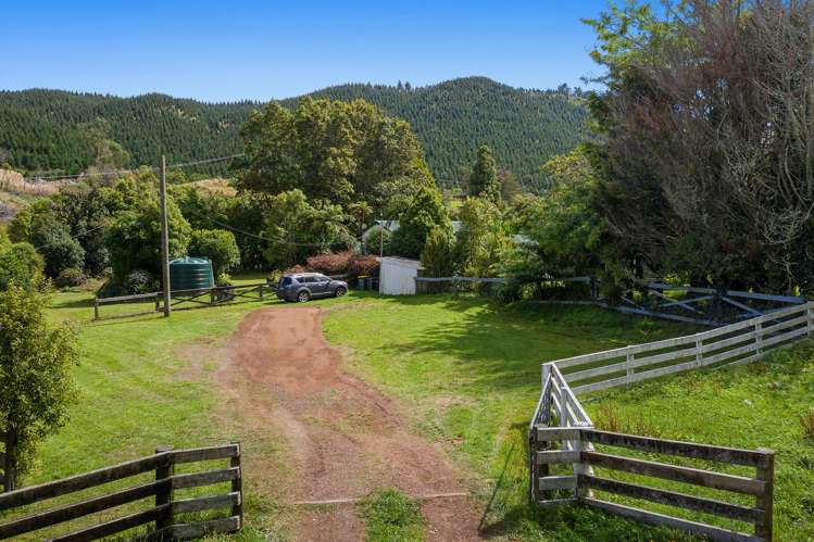 1335 Manawahe Road Manawahe_19