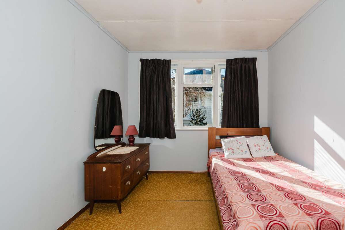 1157 Hazelmere Crescent_3