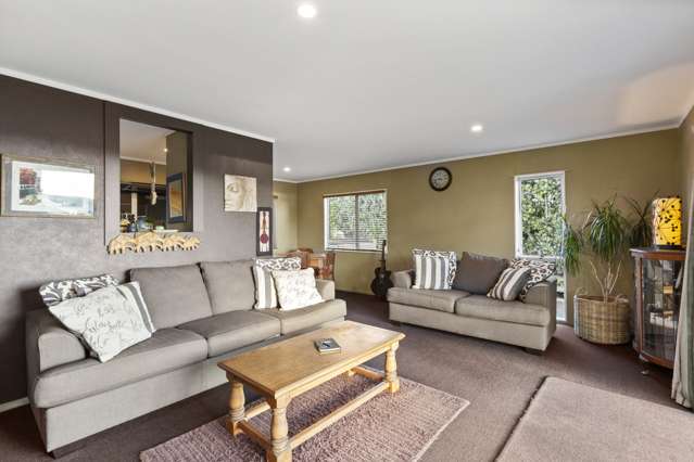 24 Manukau Road Raglan_4