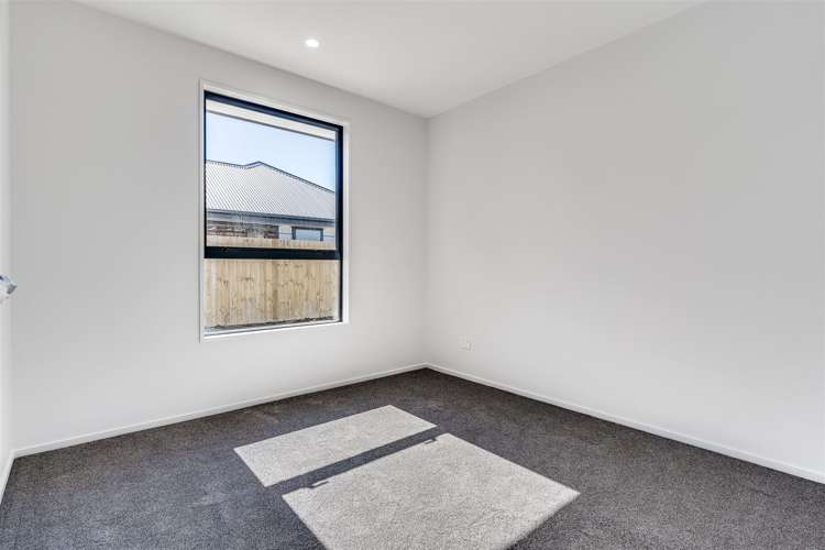 7 Olearia Lane Halswell_9