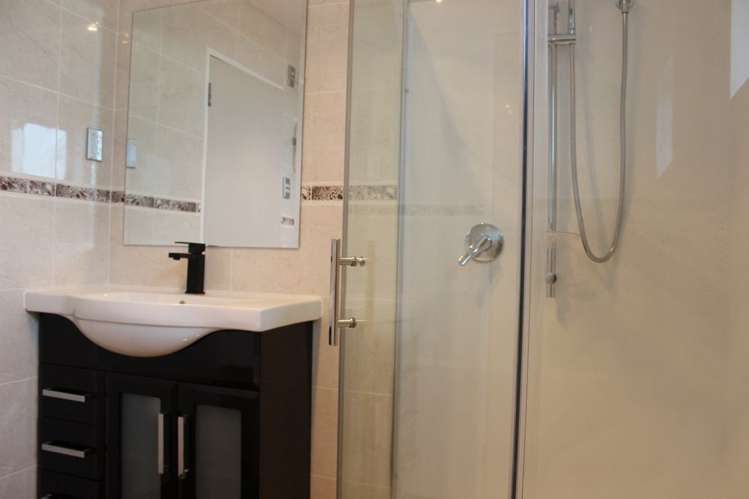 118a Gloucester Road Manurewa_11