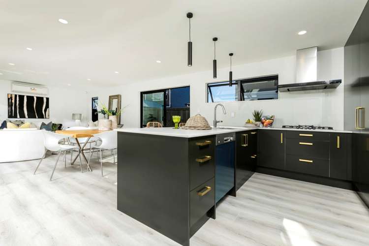 2 Agnes Court Silverdale_8