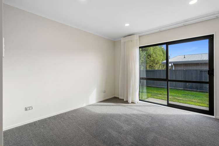 13 Alpers Ridge Leamington_11