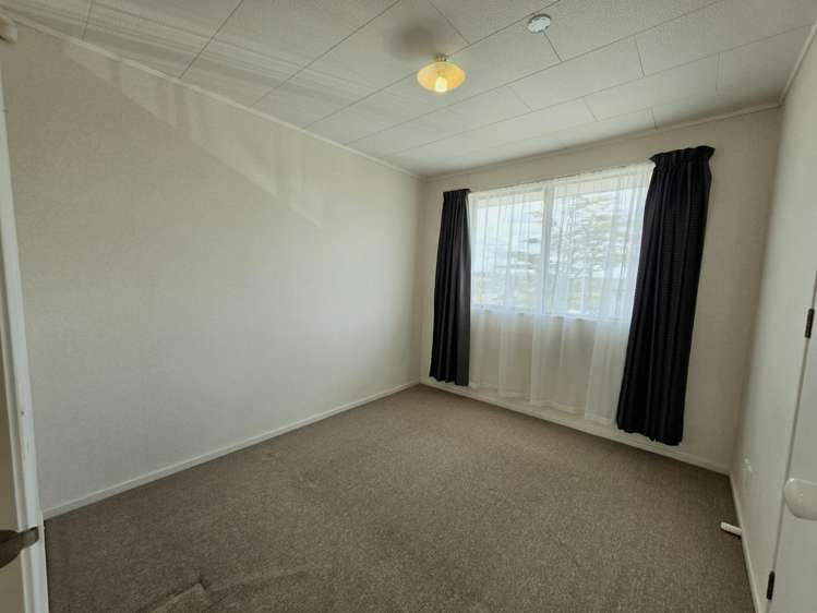 76 Staveley Avenue 10044_6