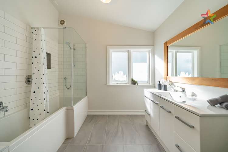 24 Tory Street Petone_12