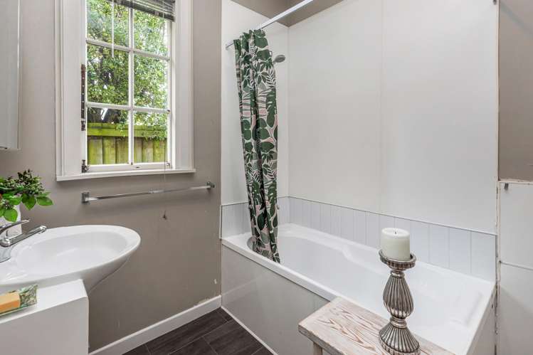 74 Brockworth Place Riccarton_13