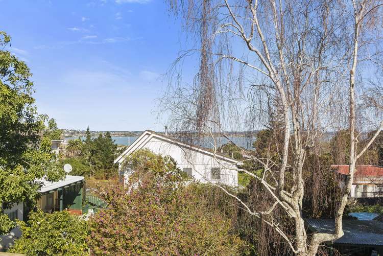 2/10 Matiere Road Onehunga_10