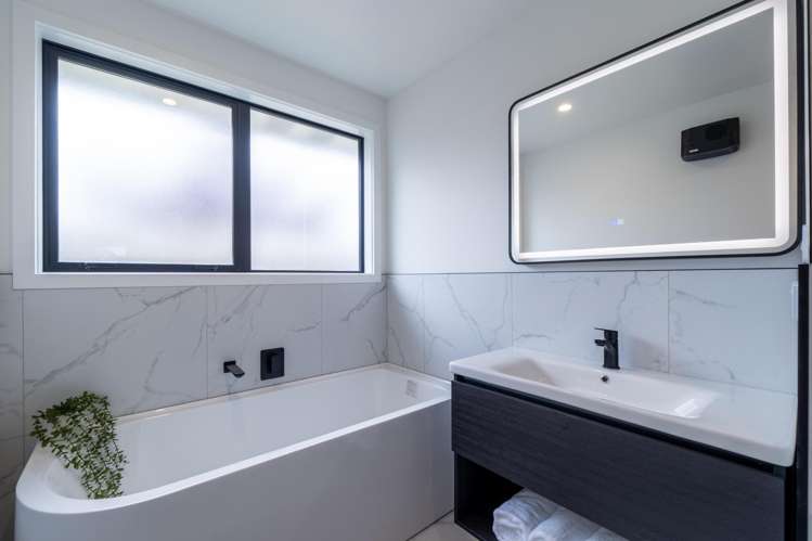 99 Hoffman Court Waikiwi_19