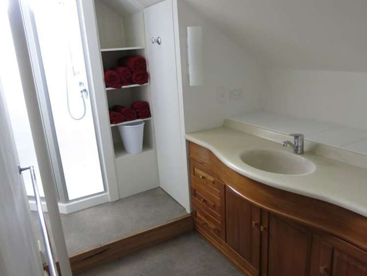 5B Gilbert Street New Plymouth_10