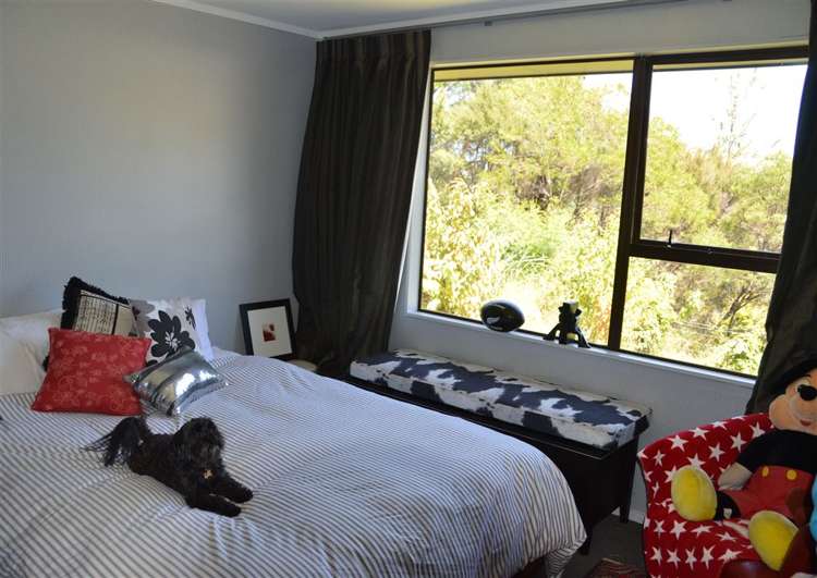 24 Falls View Road Haruru_13