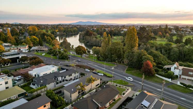 902 River Road Queenwood_20