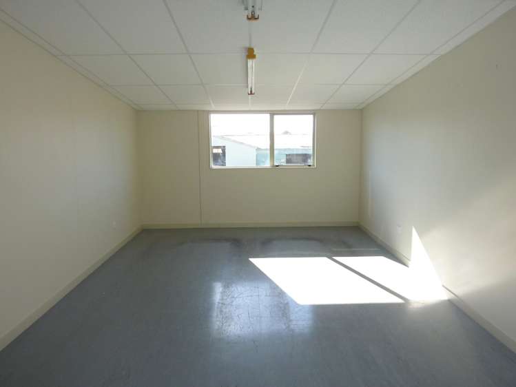 2 Stafford Street Feilding_21