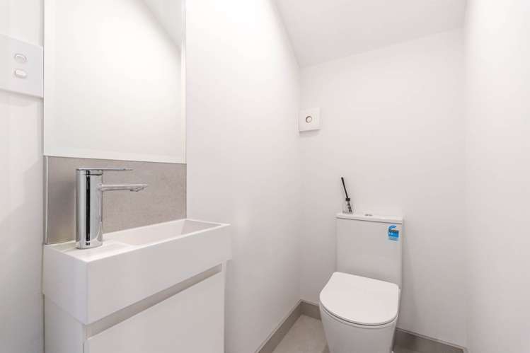 9A Penguin Drive Murrays Bay_20