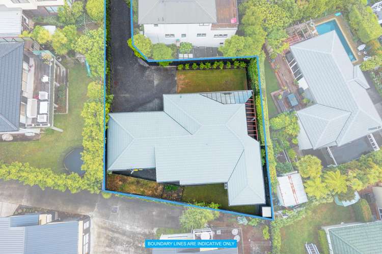 2/2 Rahopara Street Castor Bay_16